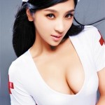 &ldquo;中戏校花&rdquo;穿护士服拍写真 大玩制服诱惑(图)