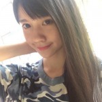 18岁最美最萌军训校花晒自拍 长发飘飘电眼迷人